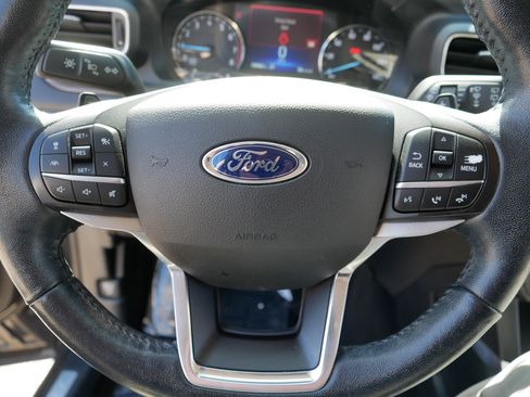 Used 2020 Ford Explorer Limited AWD/4WD image 25