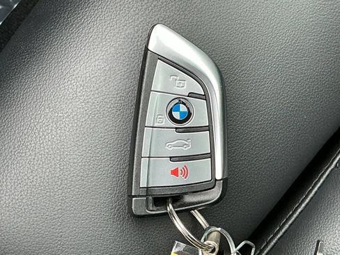 Used 2021 BMW X5 xDrive40i w/ Premium Package 2 AWD/4WD image 34