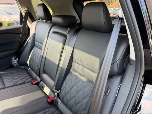 New 2026 Nissan Rogue Platinum image 18