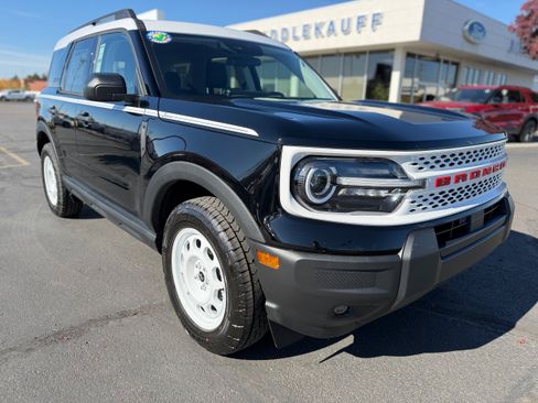 New 2025 Ford Bronco Sport Heritage w/ Convenience Package AWD/4WD image 2