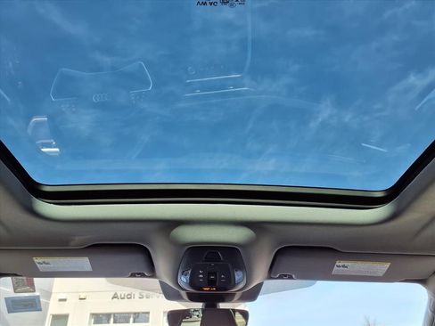 New 2025 Audi Q5 Prestige image 22