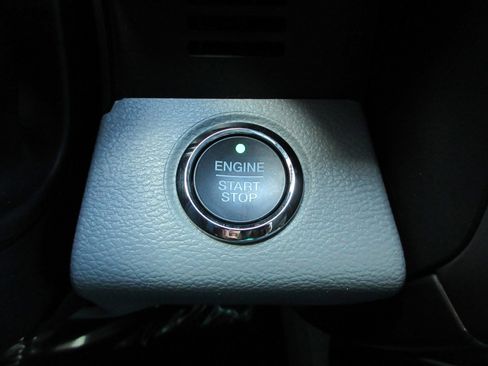 Used 2022 Ford F350 Limited AWD/4WD image 41