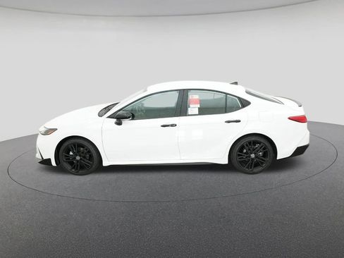 New 2026 Toyota Camry Hybrid image 3