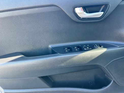 Used 2022 Kia Rio S FWD image 8