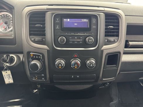 Used 2017 RAM 1500 ST w/ SXT Appearance Group AWD/4WD image 17