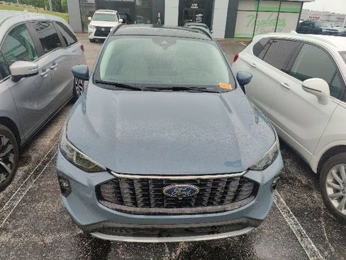 Used 2024 Ford Escape Platinum w/ Premium Technology Package AWD/4WD image 23