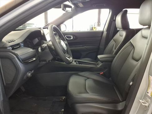 New 2026 Jeep Compass Limited image 4