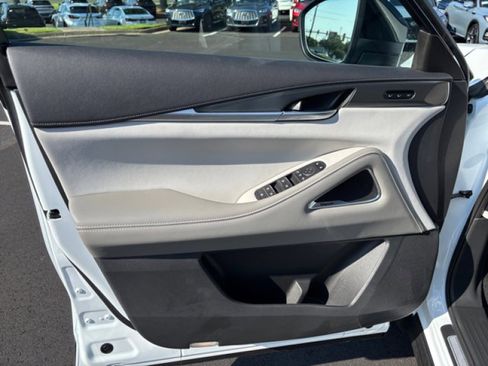 New 2026 INFINITI QX60 Luxe w/ Cargo Package image 22