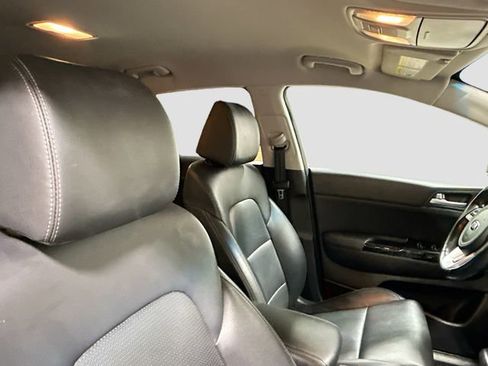 Used 2020 Kia Sportage EX image 28