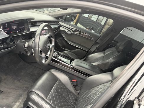 Used 2020 Audi S8 L image 13
