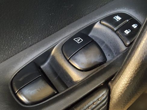 Used 2020 Nissan Rogue Sport S w/ Appearance Package image 27