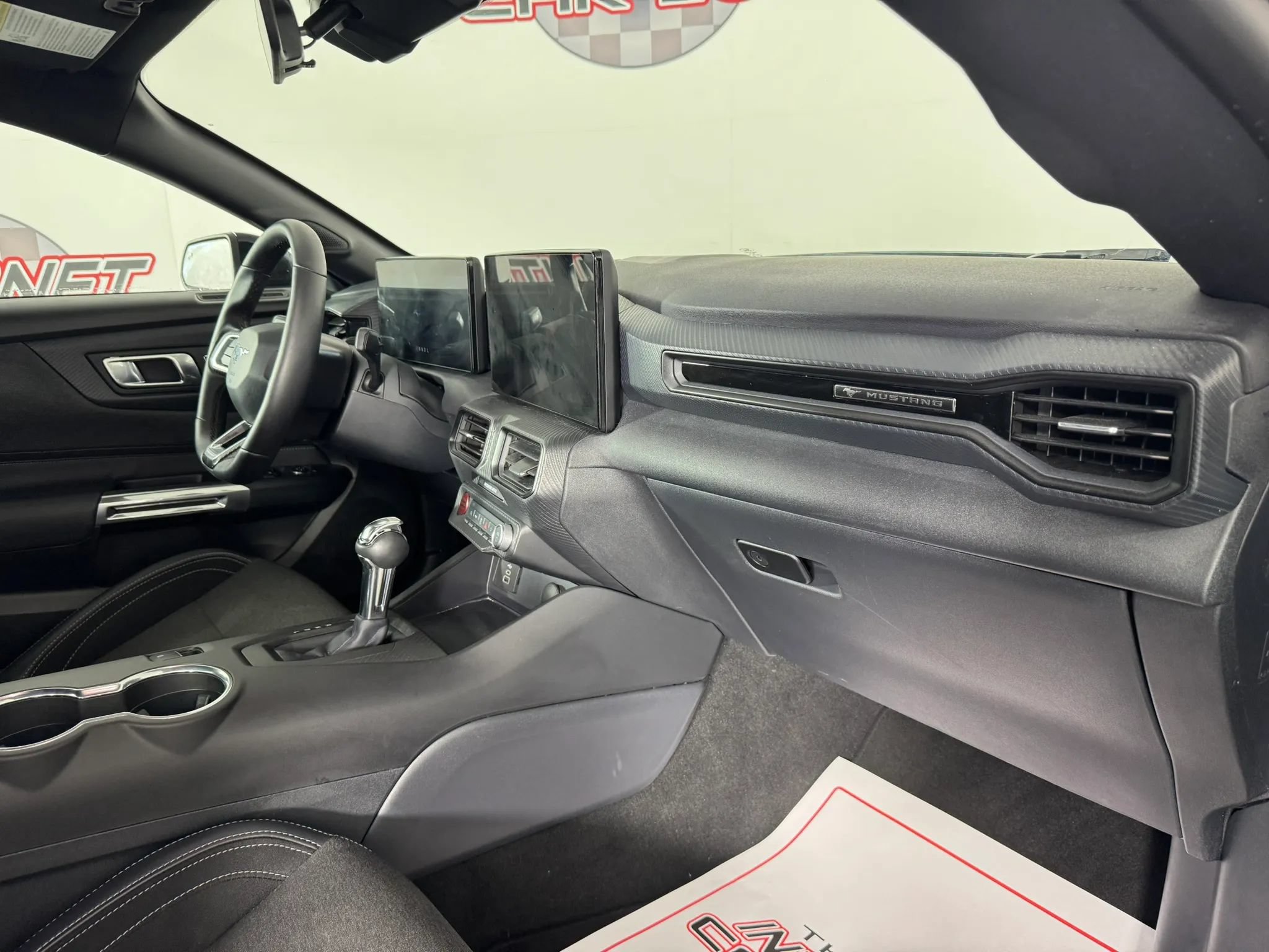 Used 2025 Ford Mustang Coupe RWD image 11