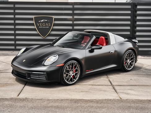 Used 2021 Porsche 911 Targa 4S AWD/4WD image 5