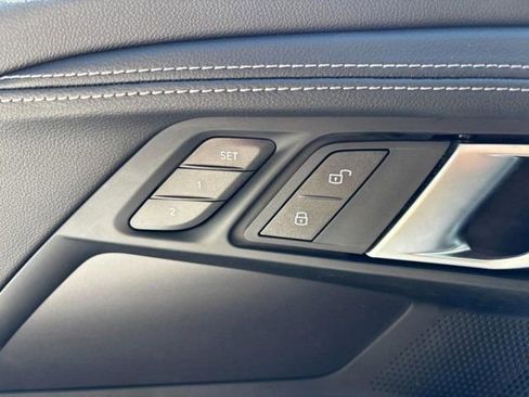 Used 2025 BMW 230i xDrive Coupe w/ Premium Package image 26