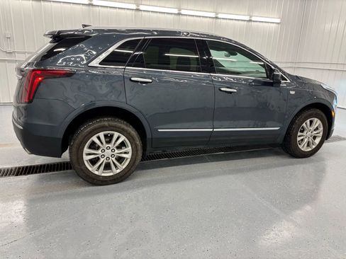 Used 2021 Cadillac XT5 Luxury FWD image 3