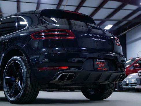 Used 2017 Porsche Macan Turbo image 15