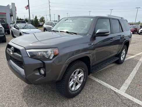 Used 2016 Toyota 4Runner SR5 Premium AWD/4WD image 4