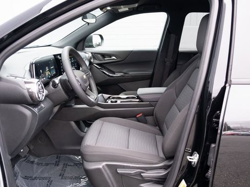 New 2026 Chevrolet Equinox LT AWD/4WD image 11