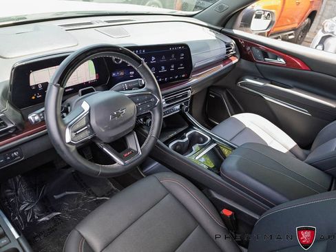 Used 2024 Chevrolet Traverse Z71 w/ Enhanced Driving Package AWD/4WD image 23