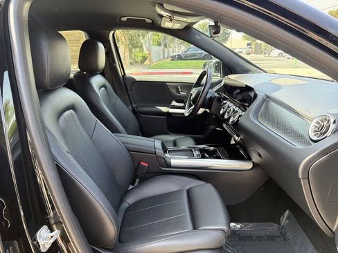 Used 2025 Mercedes-Benz GLA 250 4MATIC image 40