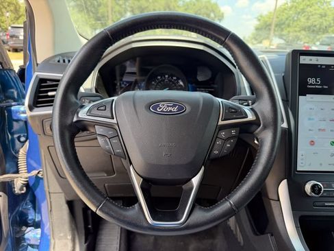 Used 2024 Ford Edge SEL AWD/4WD image 9