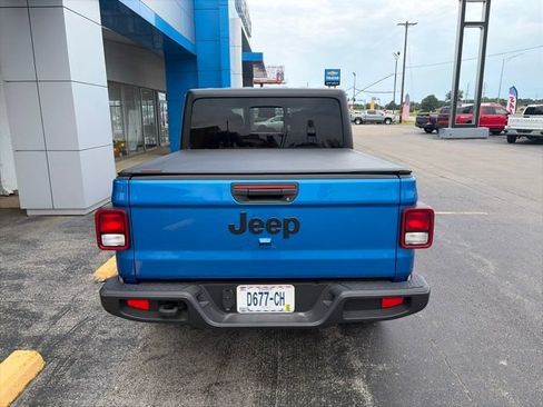 Used 2024 Jeep Gladiator Sport AWD/4WD image 5