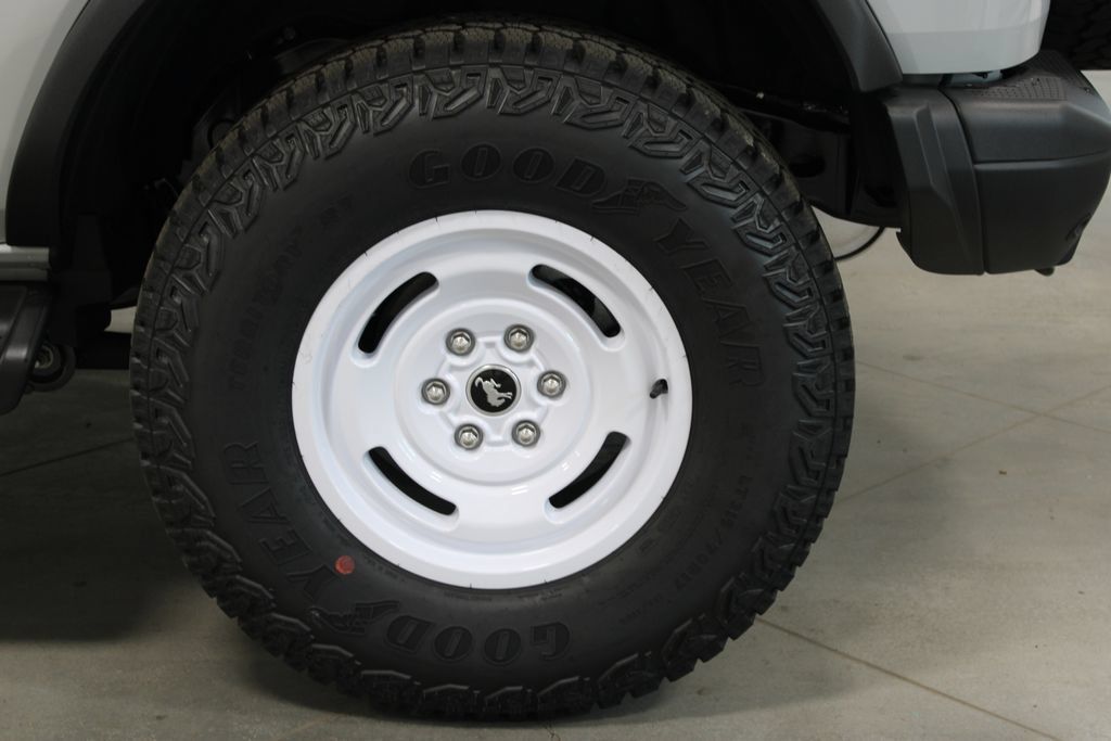 New 2026 Ford Bronco Heritage Edition AWD/4WD image 17