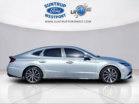 Used 2023 Hyundai Sonata Limited image 3