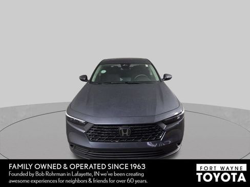 Used 2024 Honda Accord EX image 3