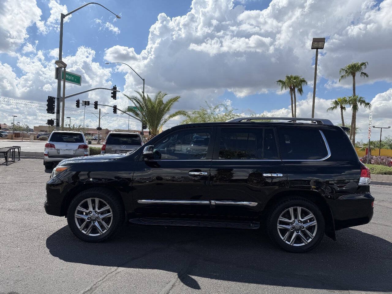Used 2014 Lexus LX 570 4WD image 6