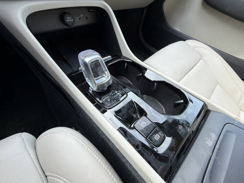 Certified 2023 Volvo XC40 B5 Plus w/ Driver Assist Package image 28