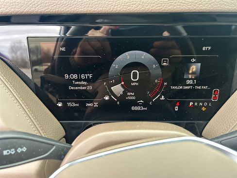 Used 2025 GMC Yukon Denali w/ Sun & Power Step Package image 15