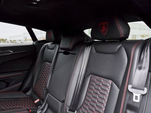 Used 2021 Lamborghini Urus image 46