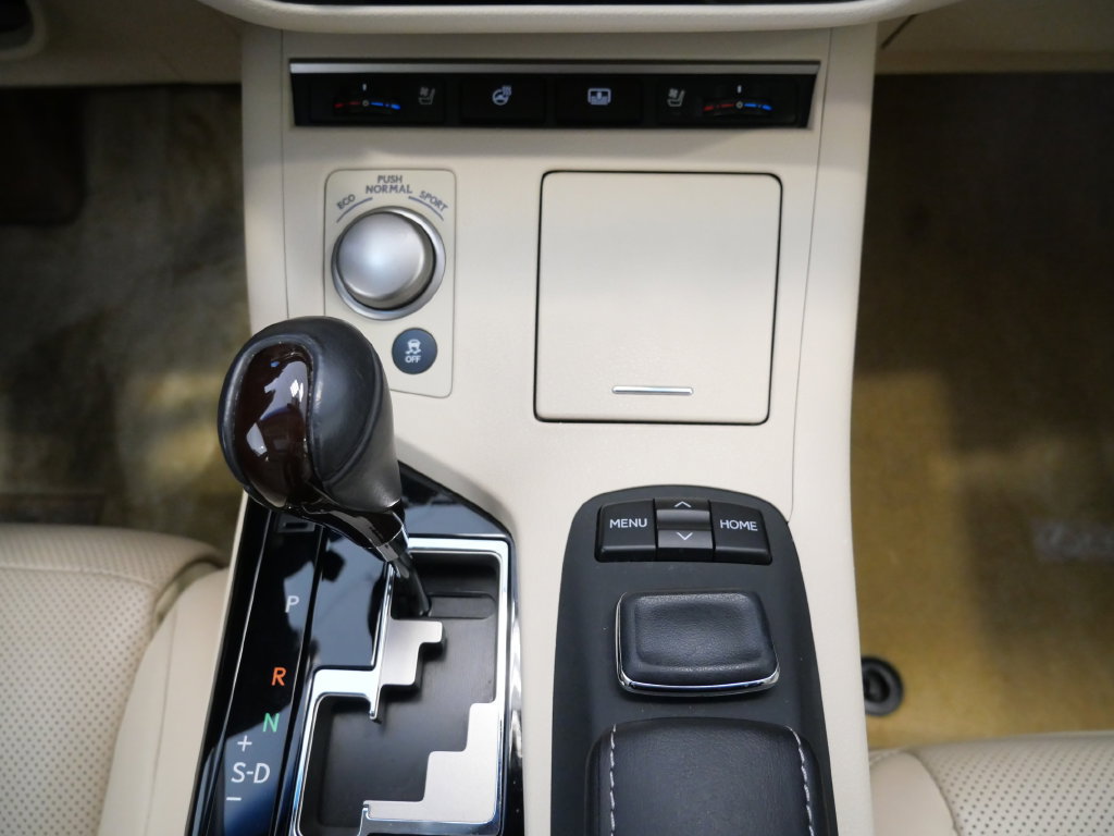 Used 2015 Lexus ES 350 w/ Ultra Luxury Package FWD image 32