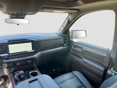 Used 2022 Chevrolet Silverado 1500 LT Trail Boss w/ Convenience Package II AWD/4WD image 25