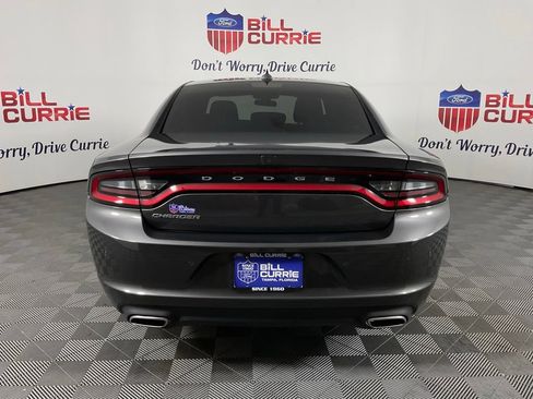 Used 2023 Dodge Charger SXT RWD image 4