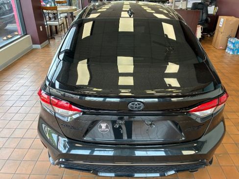 Used 2021 Toyota Corolla SE FWD image 11