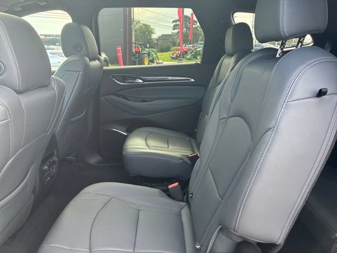 Used 2024 Buick Enclave Essence w/ Experience Buick Package AWD/4WD image 16
