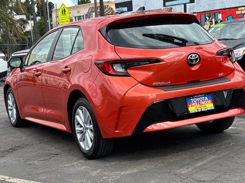 Used 2026 Toyota Corolla SE FWD image 6