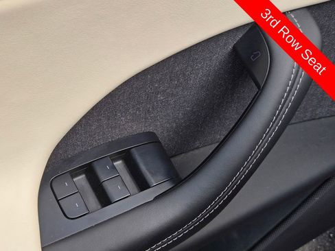 Used 2022 Tesla Model X Base image 12