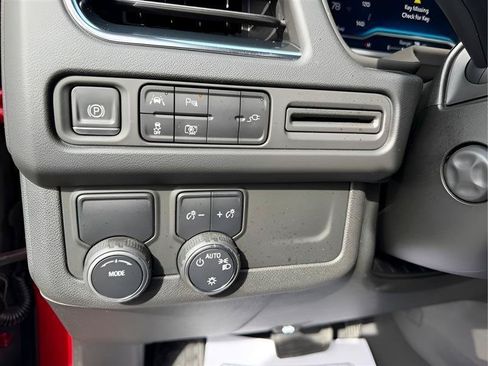 Used 2022 Chevrolet Tahoe RST w/ Sport Performance Package RWD image 24