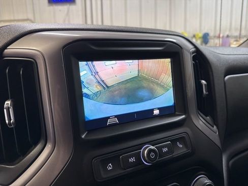 Used 2021 Chevrolet Silverado 1500 Custom image 18