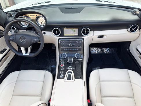 Used 2012 Mercedes-Benz SLS AMG Roadster image 14