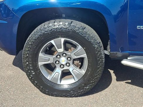 Used 2019 Chevrolet Colorado Z71 AWD/4WD image 9