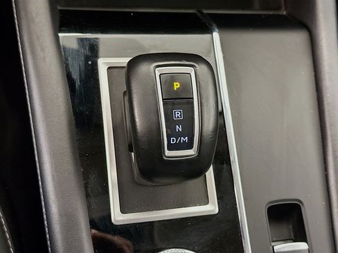 Used 2024 Mitsubishi Outlander SE Black Edition image 25