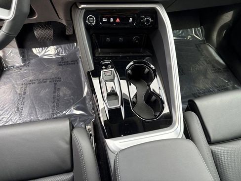 Certified 2025 Audi Q5 Premium Plus w/ Premium Plus image 18