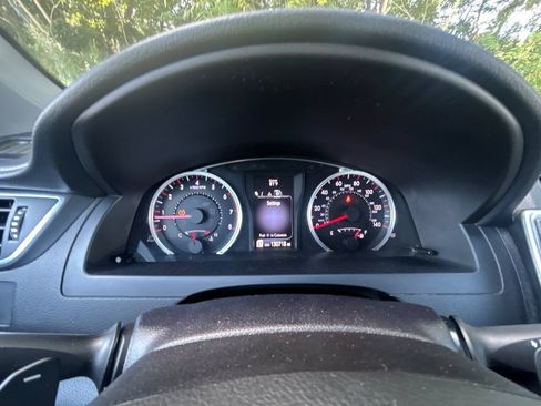 Used 2016 Toyota Camry SE FWD image 21