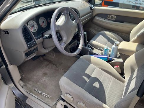 Used 2001 Nissan Pathfinder SE AWD/4WD image 12
