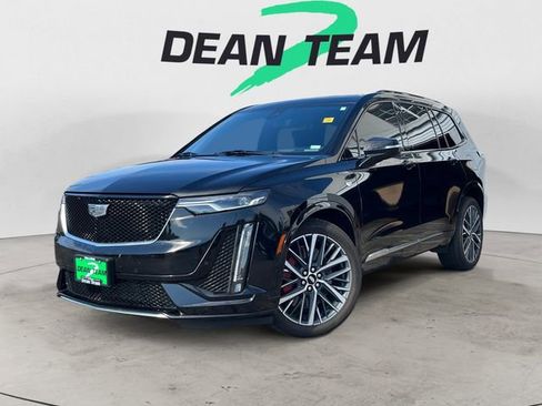 Used 2023 Cadillac XT6 Sport w/ Technology Package image 4