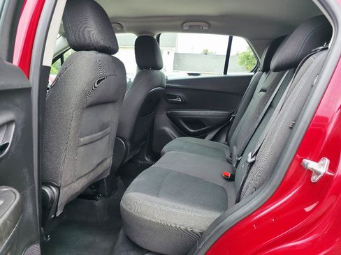 Used 2015 Chevrolet Trax LS AWD/4WD image 14